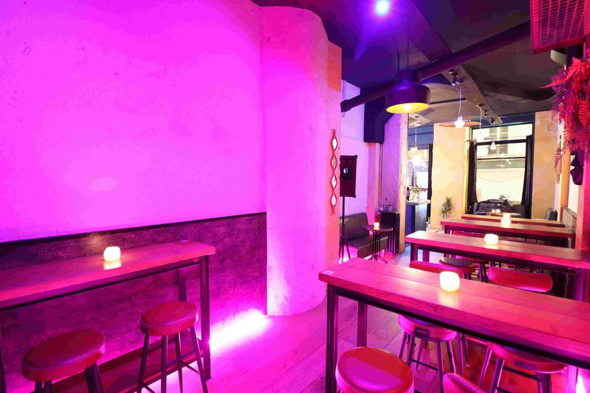 Laroye Bar
