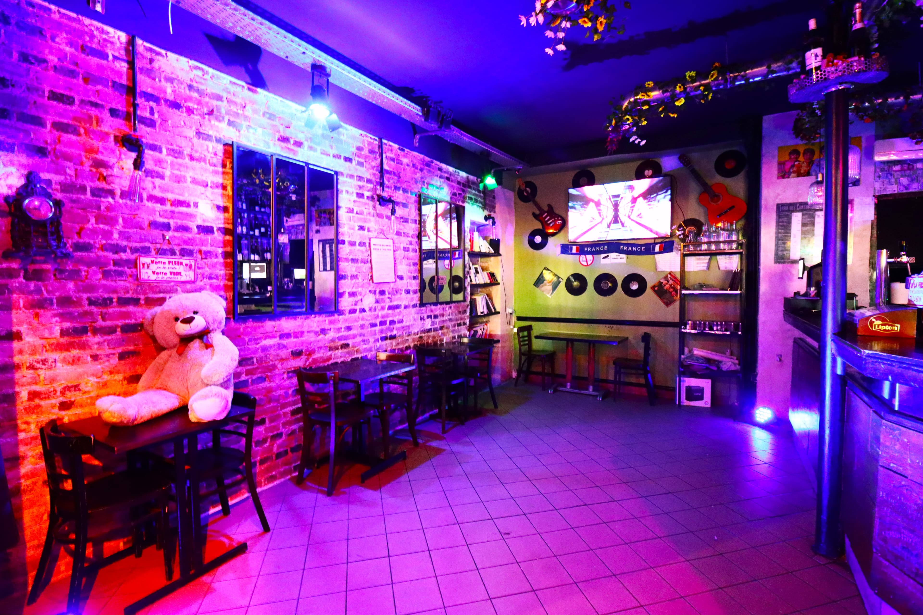 Le Montana Bar