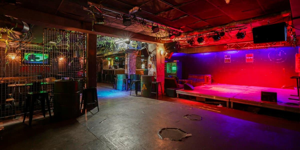Privatiser l'Atomic Cat (Le bar en entier)