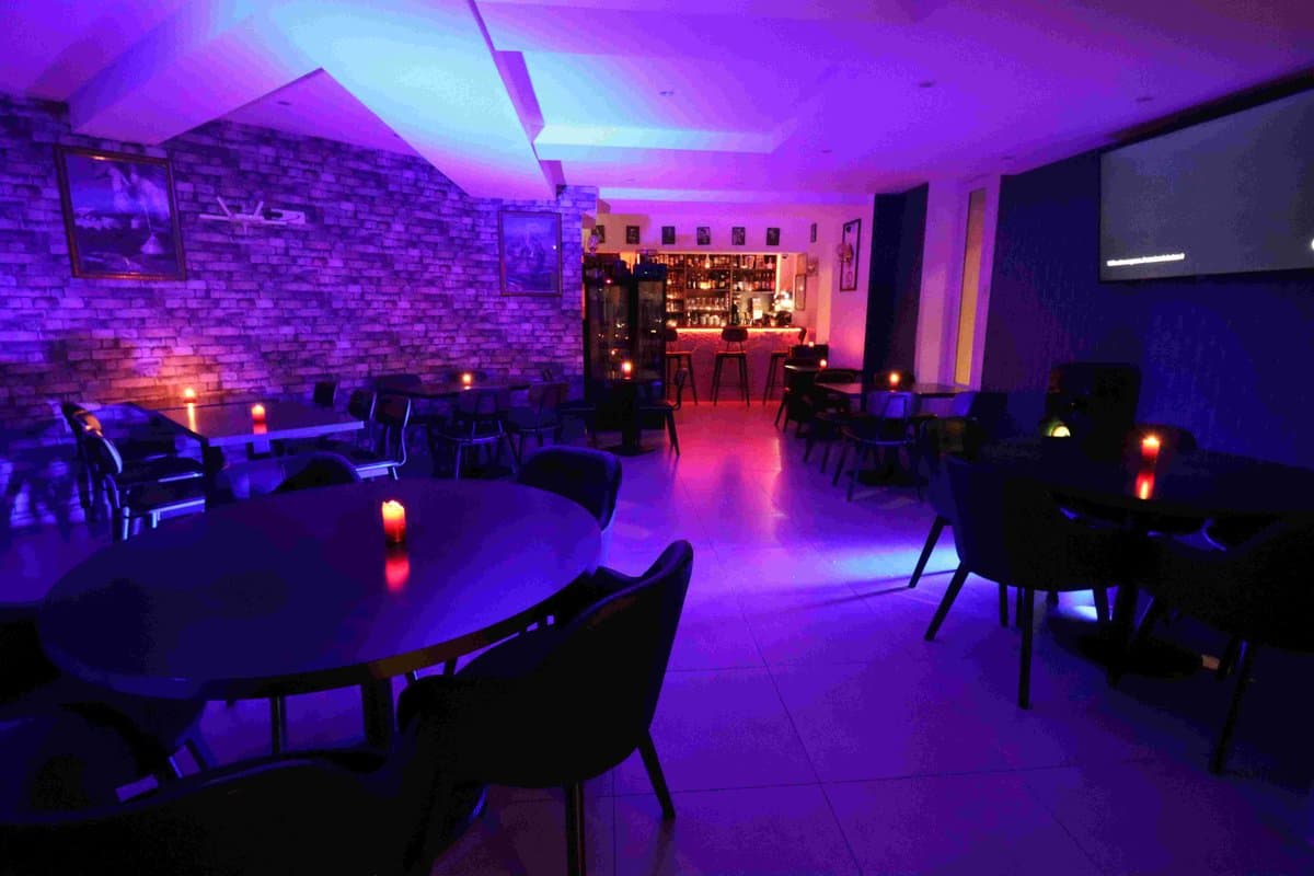 Réserver Quelques Tables