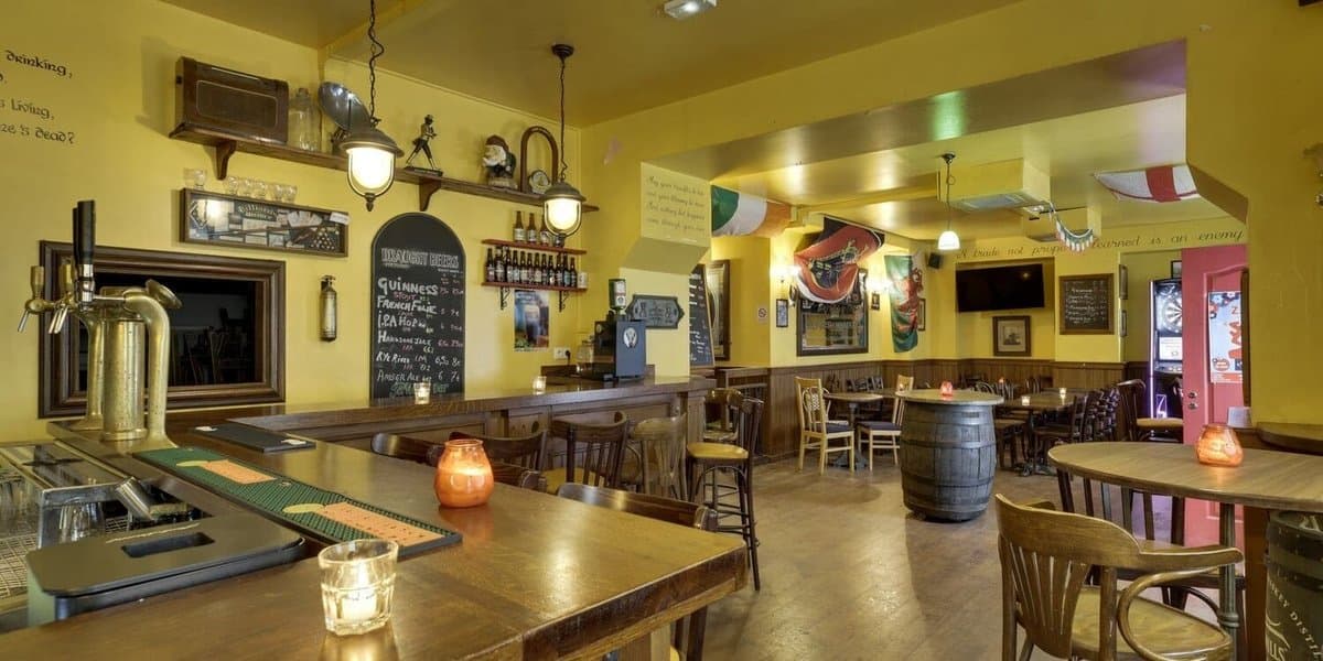 Privatiser la Salle Principale