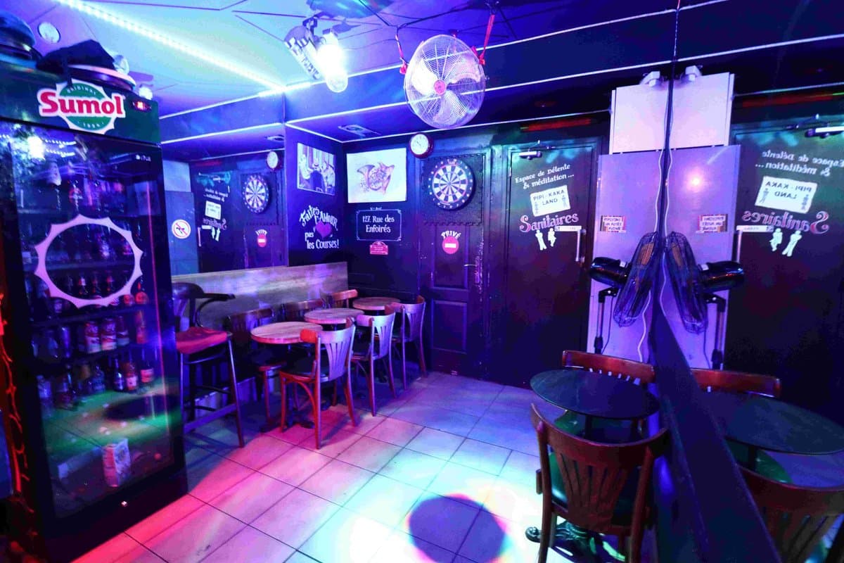 Privatiser La Source (Le bar en entier)