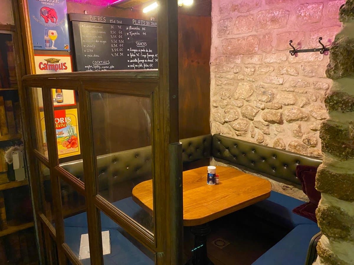 Privatiser le Petit Salon