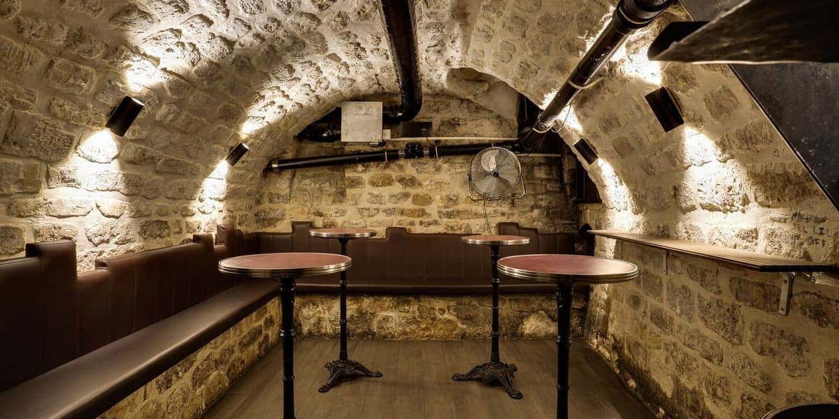 Privatiser la Cave Voûtée