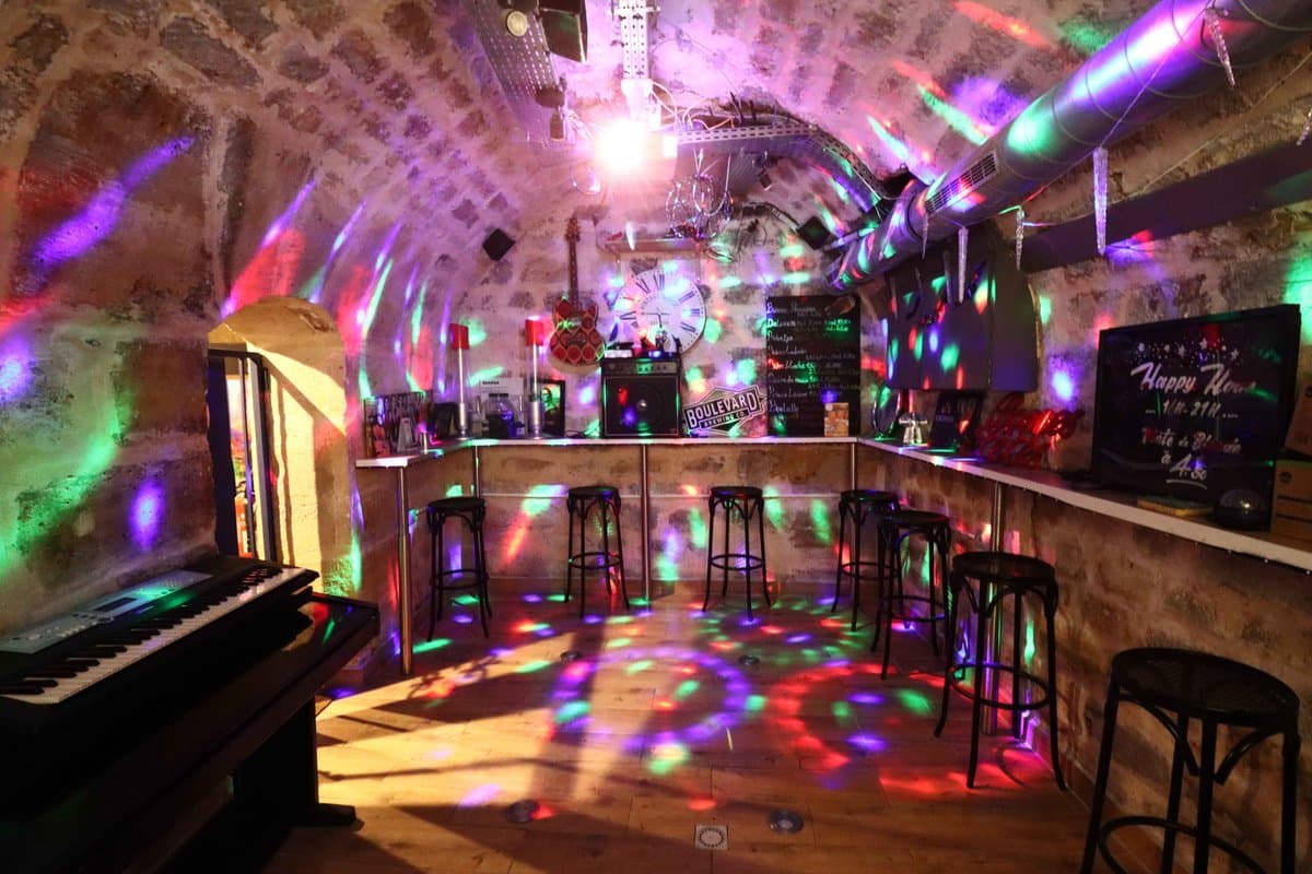 Privatiser la Cave