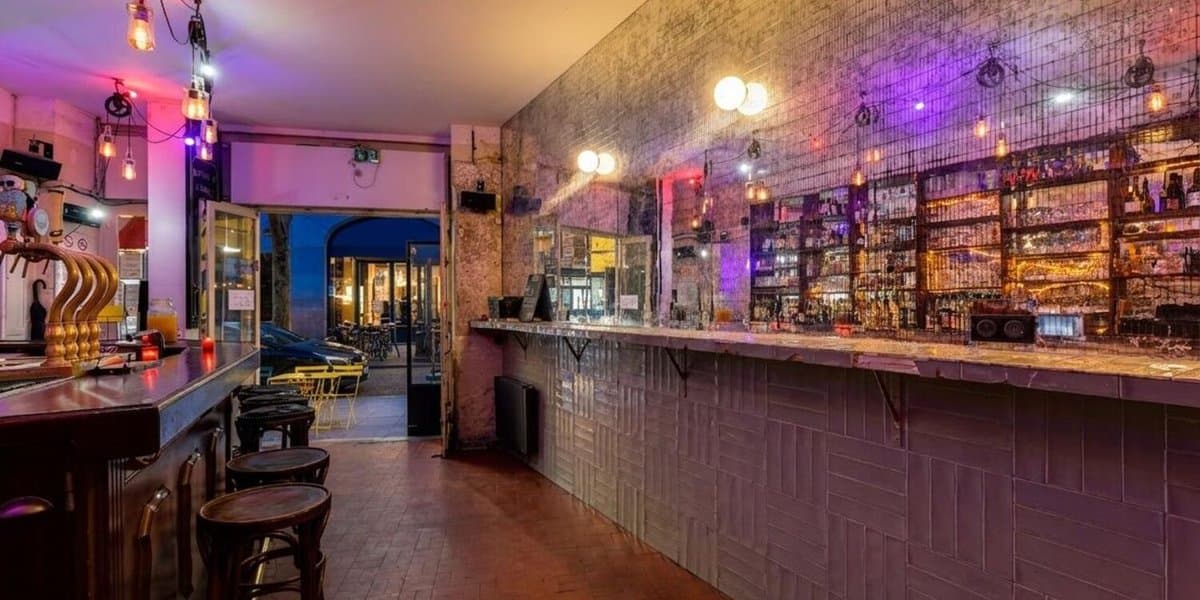 Privatiser La Salle Bar