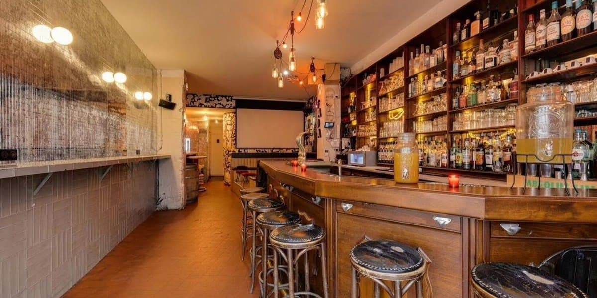 Privatiser La Salle Bar