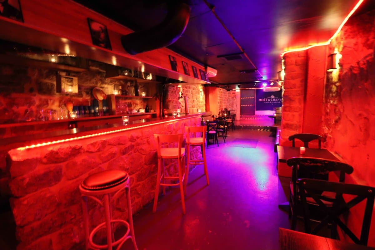 Privatiser la Cave